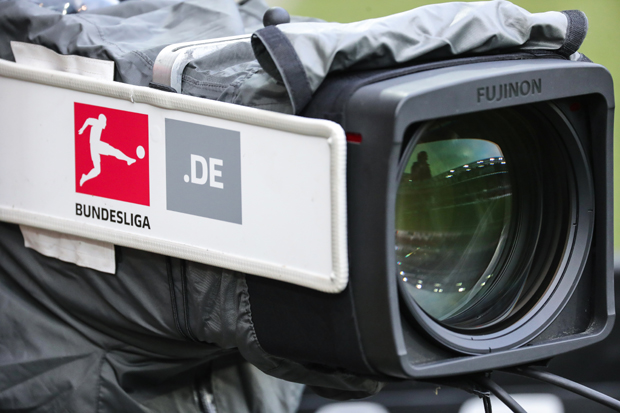 Бундеслигашке екипе и фудбалери изоловани у посебним хотелима пред наставак сезоне: Из притвора пред милијарду људи (ФОТО)