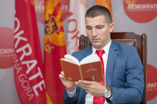 Алекса Бечић: Последњи диктаторски режим у најопаснијој фази владавине!