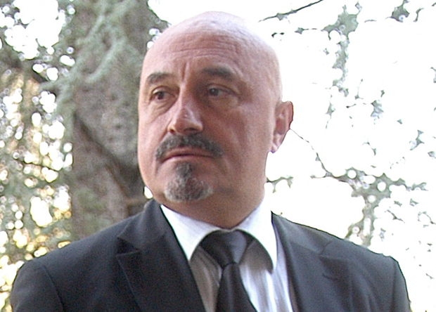 После напада на адвоката и судију у пензији: Одређено задржавање четворици осумњичених