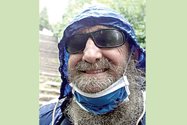 Предраг Марковић добио поклон: Маска за шефа