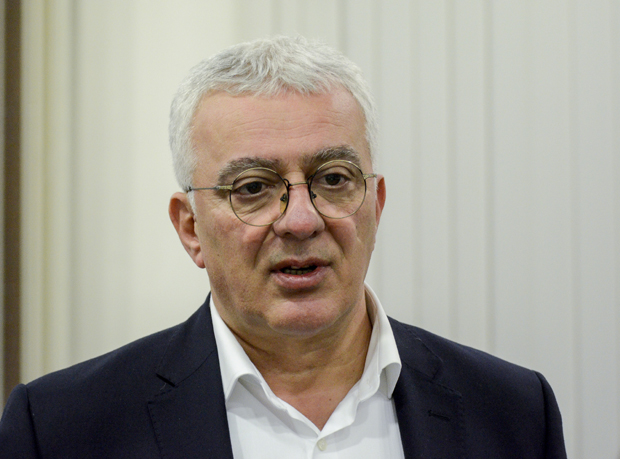 Мандић поручио: Народ жели да се литије наставе, пуштањем владике није решена криза у Црној Гори