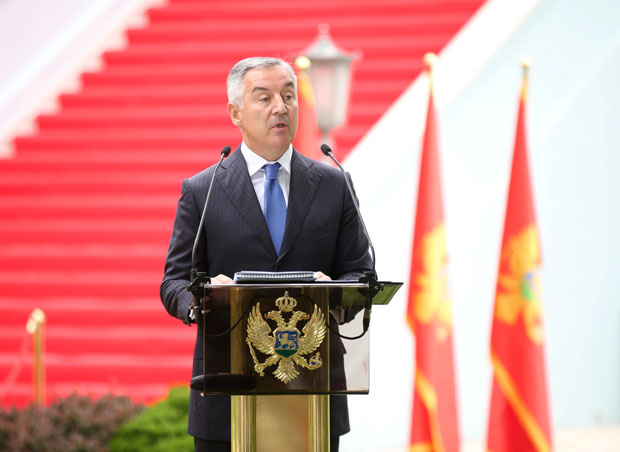 Мило Ђукановић и даље оптужује: СПЦ би да управља Црном Гором, могуће формирање цркве православних Црногораца!