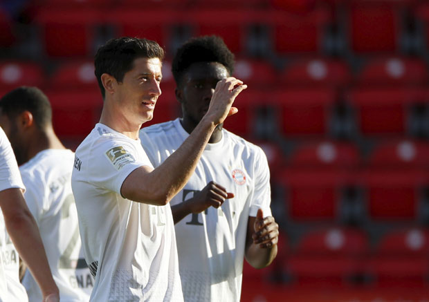 Навијачи у Немачкој једва дочекали повратак фудбала на мале екране: Седам милиона погледа у Бундеслигу