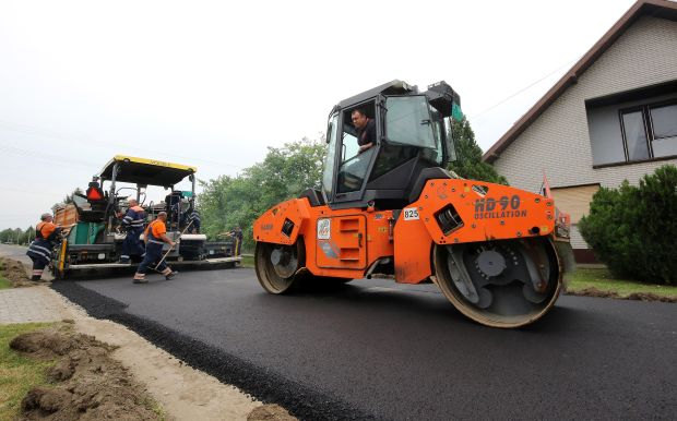 Асфалтирање после две деценије: За поправку саобраћајница у Будисави град одвојио 56 милиона динара