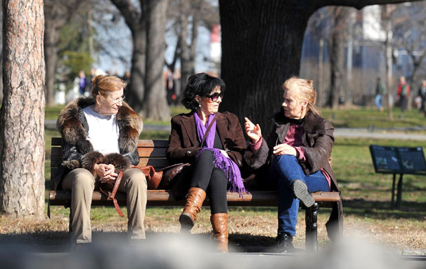 Изразити тренд пораста припадника трећег доба: За трећину већи број старијих од 65, а ево где живе најдуговечнији