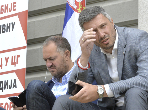 Одлука лидера Двери: Обрадовић и Костић прекидају штрајк глађу