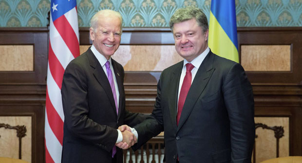 Велики СКАНДАЛ у Кијеву: Порошенко оптужен за националну издају, Џо Бајден управљао Украјином