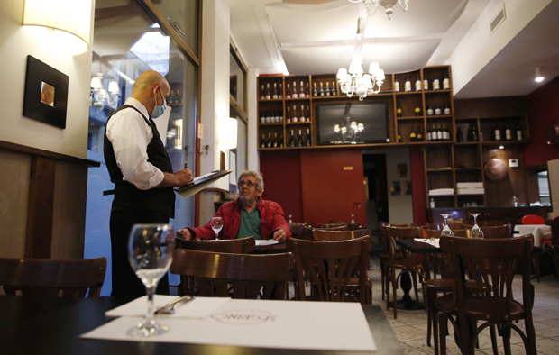 Укључен аларм у Италији због зеленашког деловања мафије: Мали привредници постали мета организованог криминала