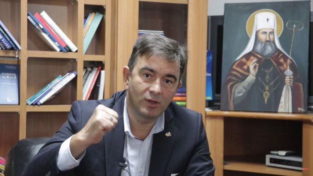 Небојша Медојевић: Нама Свети Василије, Свети Петар и Његош, вама Томпсон – сваком своје