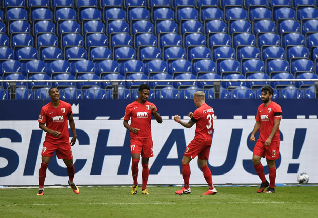 Нови пораз Настасићевог тима: Аугсбург прекинуо лош низ и продубио кризу Шалкеа