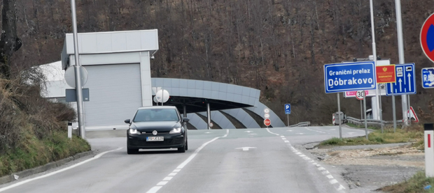 ISPRAVKA: Crna Gora nije otvorila granice svima osim Srbima i Srbiji