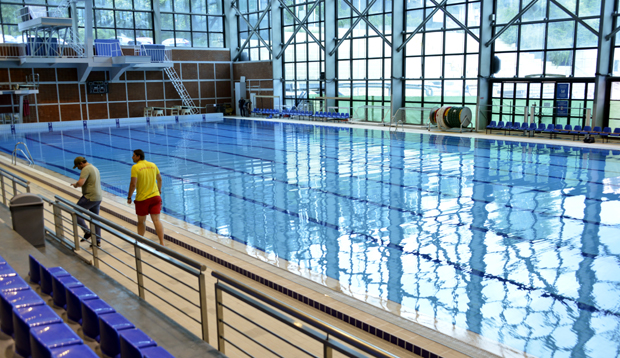 Уз прописане мере заштите, прорадио базен у СЦ Ташмајдан: Пливање са два метра размака