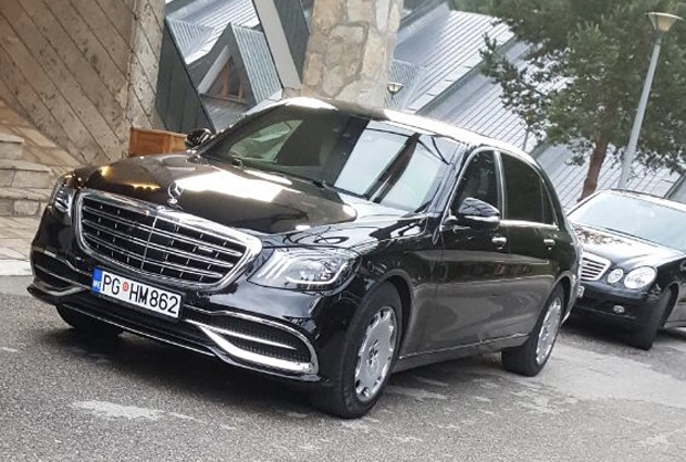 НОВОСТИ САЗНАЈУ: У току консултације Ђукановића и Марковића о даљим корацима према Србији