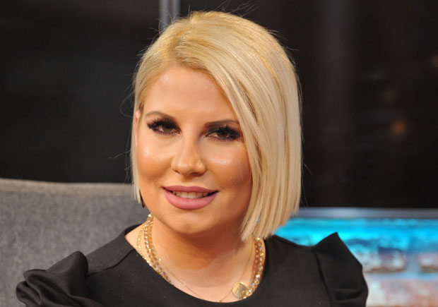 „Бол који осећаш данас је снага коју ћеш осећати сутра“: Погледајте како Деа вежба и јача повређену руку (ФОТО)