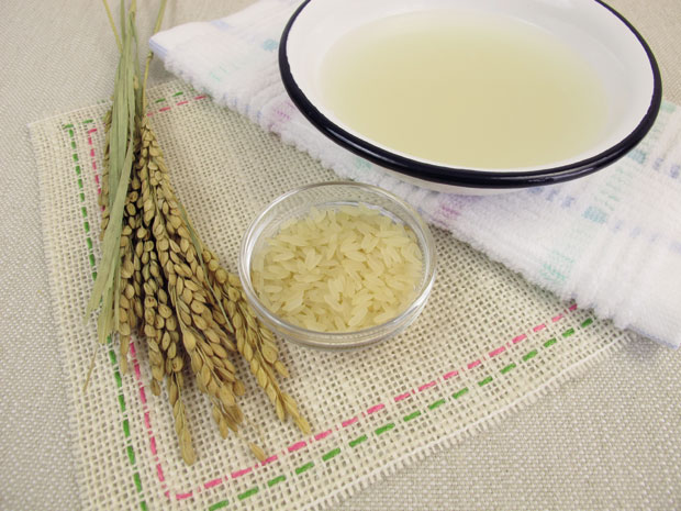 Пиринчана вода за бржи раст косе