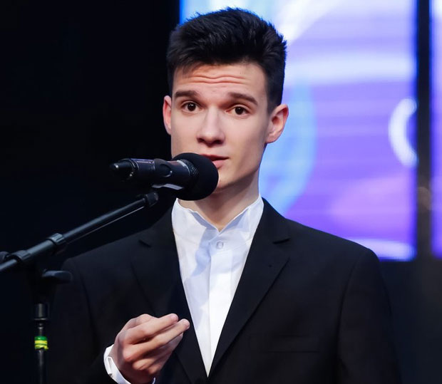 Матурант из Параћина освајао међународне награде у - изолацији: Петар, солиста светског гласа 