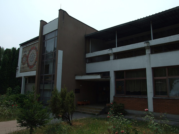  Вртић Чика Јова Змај у Пироту ОБУСТАВЉА РАД: Жена која ради у кухињи има корону