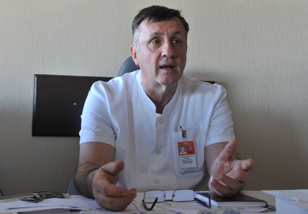 Примао мито од пацијената? Начелнику нефрологије на ВМА одређен притвор