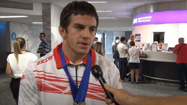 Прележао корону, умро на тренингу: Мађарски спорт завијен у црно због смрти репрезентативца