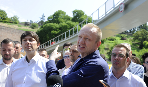 Ђиласова казна Бастаћу је фарса: Сумњива свађа око избора на Старом граду