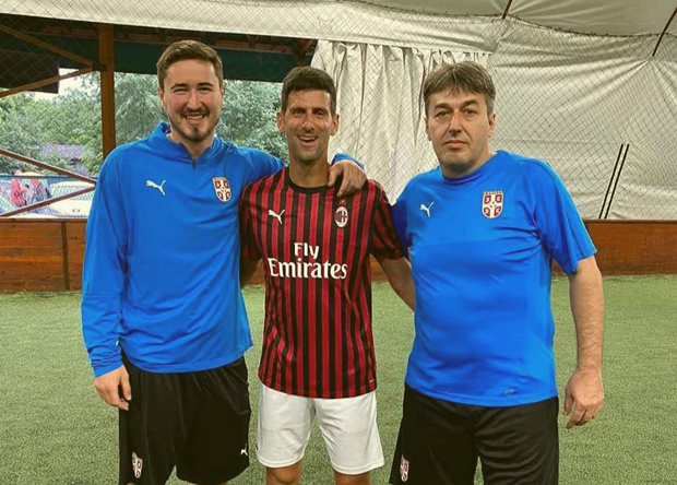 Новак слободно време користи за друге спортове: Ђоковић и Пот на фудбалу