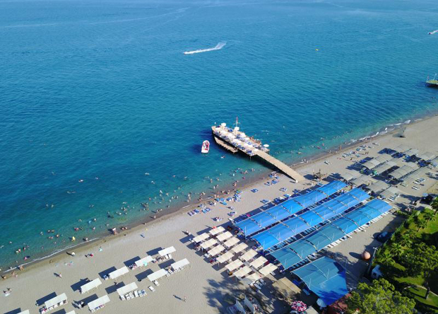 Велелепни брод усидрен на копну: Спектакларни хотел Armas Transatlantik 5* у Кемеру