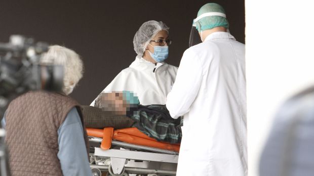 Још 16 заражених у Српској: Већина нових случајева породични контакти радника из фабрике у Модричи