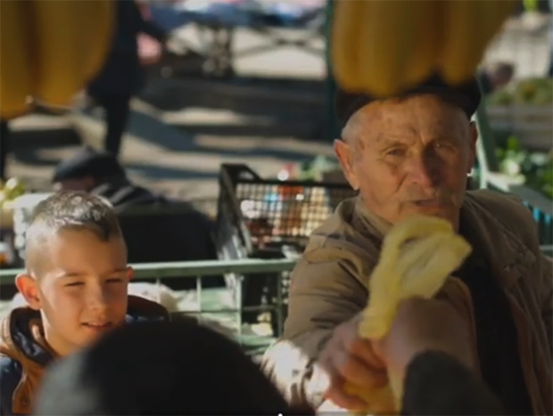 Објављен нови предизборни спот СНС: Шта старима треба? (ВИДЕО)