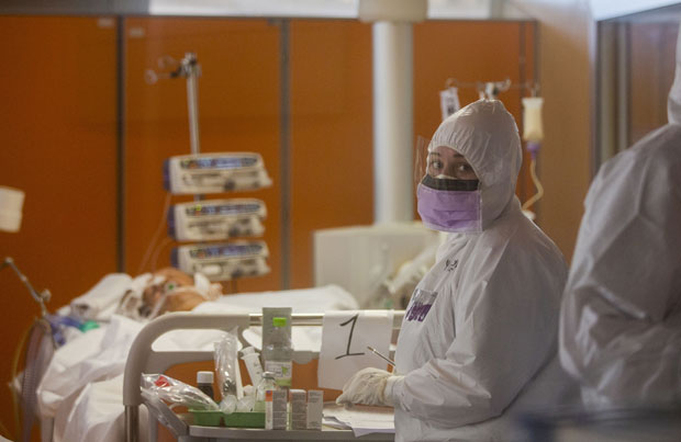 ПРОГЛАШЕНА ЦРВЕНА ЗОНА: Шири се жариште корона вируса у Риму