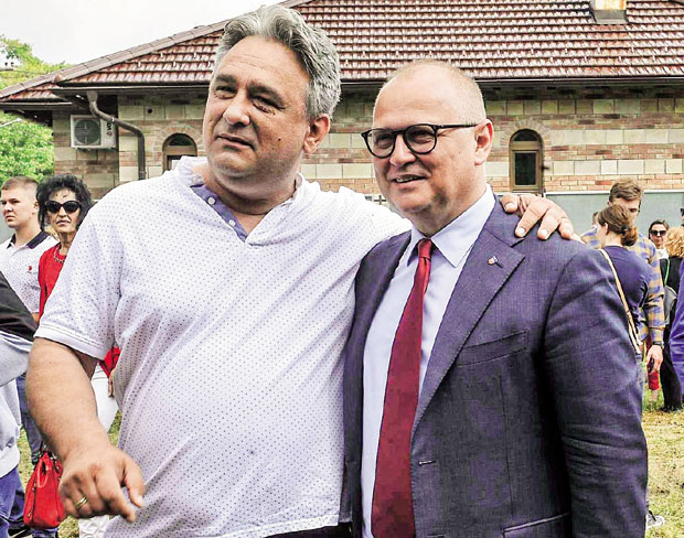 Шпијунка: Горан Весић срео двојника