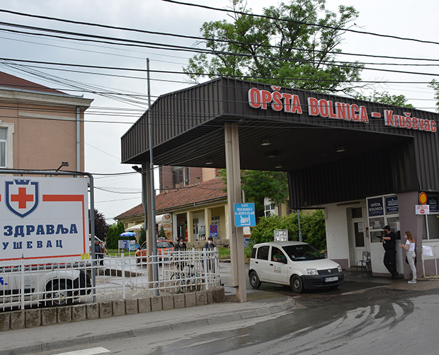 Корона узела 32. жртву у Расинском округу: Преминуо мушкарац (78) из Бруса