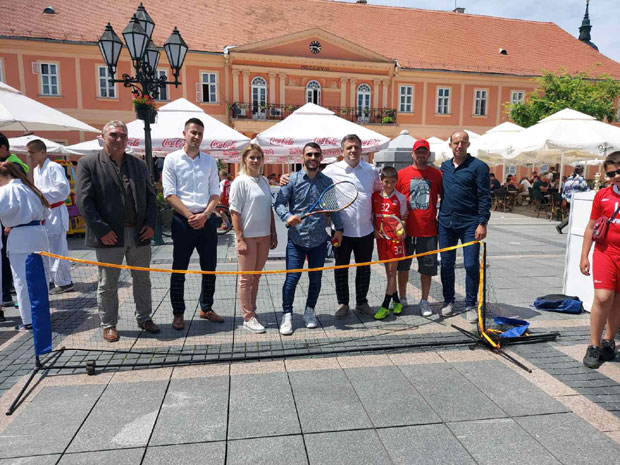 Мали сајам спорта у Сомбору: Радост будућих шампиона