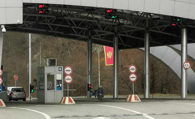 Србије и даље нема на листи: Црногорски Институт објаснио зашто наши држављани не могу да уђу без ограничења