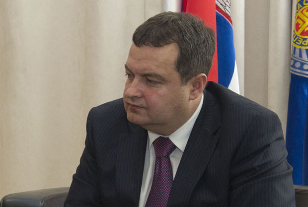 Ивица Дачић: Више гласова или оставка