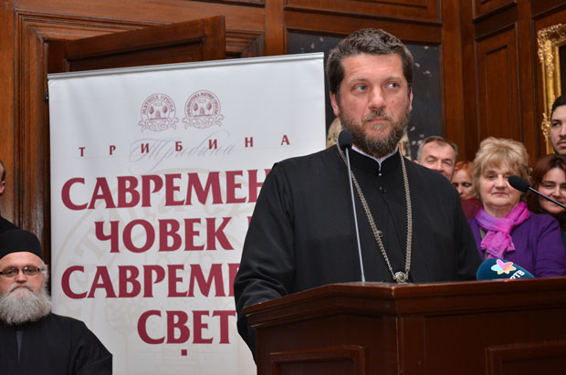 Отац Гојко: Нема разлога за страх да ће литије угрозити здравље