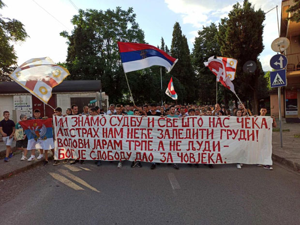 Ми знамо судбу и све што нас чека, али страх нам неће ЗАЛЕДИТИ ГРУДИ! Вечерас устао и Даниловград (ФОТО)