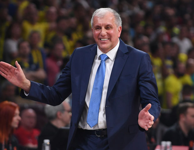 Фенербаче смањује буџет, а тренер Обрадовић данас одлучује остаје ли на клупи или не