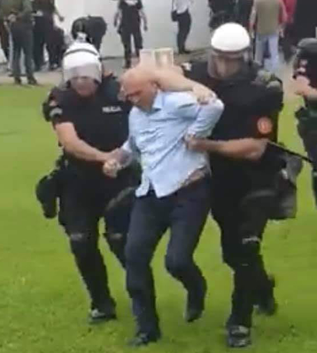 ПОГЛЕДАЈТЕ: Срамна хапшења председника општине и СО Будва (ВИДЕО)