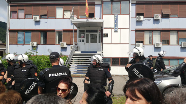 У зграду општине Будва уведени “нови функционери“