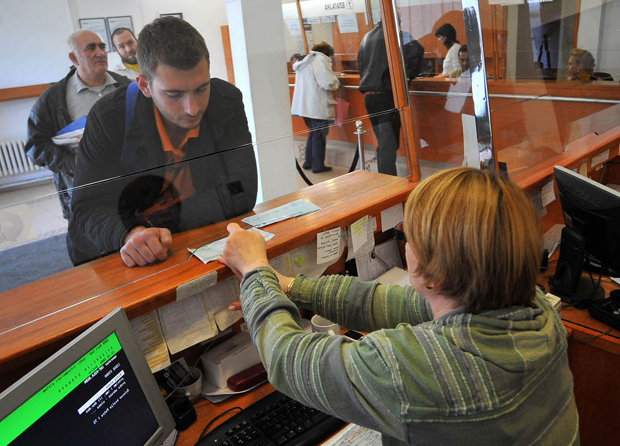 Новости сазнају: Почиње подела КАРТИЦА ТРИ ПЛУС