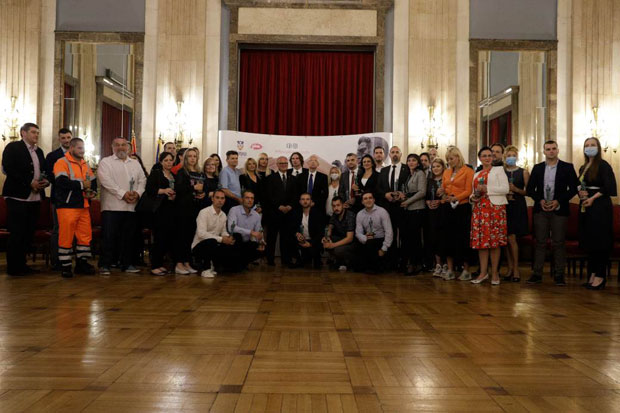 Уручене награде Херој Београда појединцима и установама