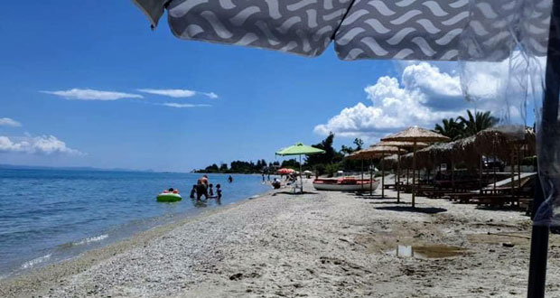 Детаљно УПУТСТВО са грчког аеродрома за стране туристе: ЗАБРАЊЕН улазак грађанима који нису држављани ЕУ, ево ко је ИЗУЗЕТ од овог ограничења  (ФОТО)