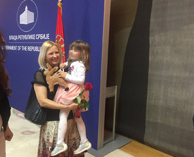 Снимак сусрета: Срећан расплет поново спојио Ленку са Биљаном и Бориславом (ВИДЕО)