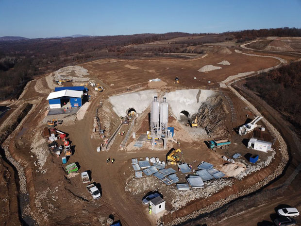 Налазишта српсокг злата и даље у рукама Канађана: “Медголд” купио лежишта од земљака