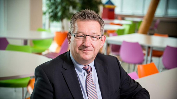 Градоначелник Брижа убоден ножем у врат, оперисан и ван опасности