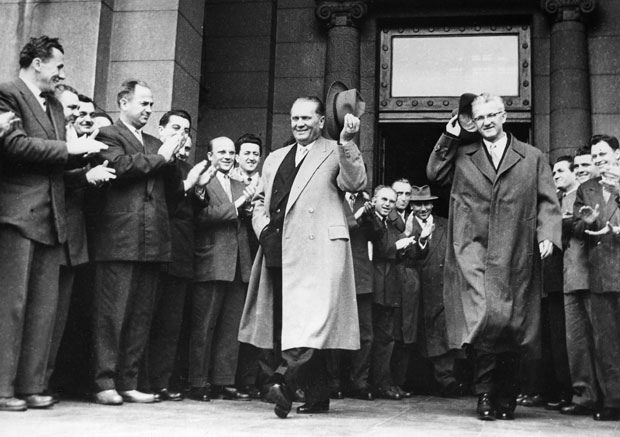 Уставни пуцањ у Србију: Како је дезитегрисана Југославија дочекала свој крај у крвопролићу грађанског рата