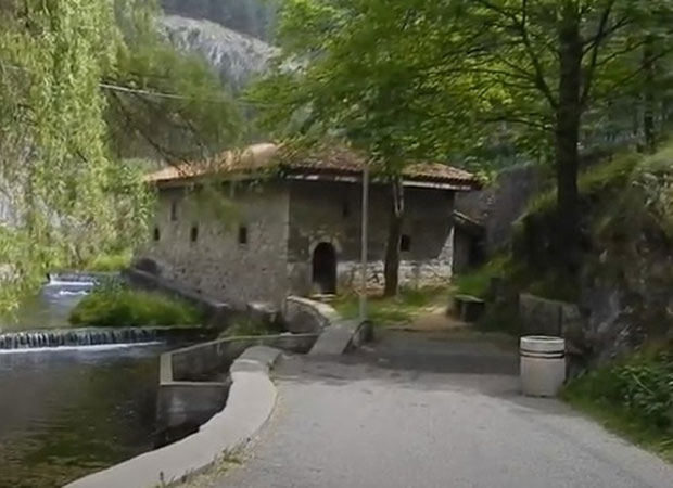 Вратити отето манастиру! Општинари се намерачили на млин стар 500 година - продају туђе као своје