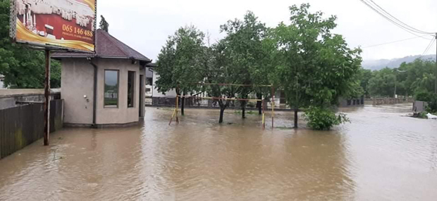 Домаћинства под водом: Најаве метеоролога брину становнике Семберије и Подриња