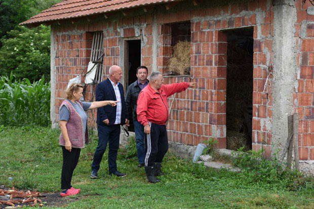 Нови НАПАД НА ИМОВИНУ повртаника у Метохији: Бичанима украли механизацију