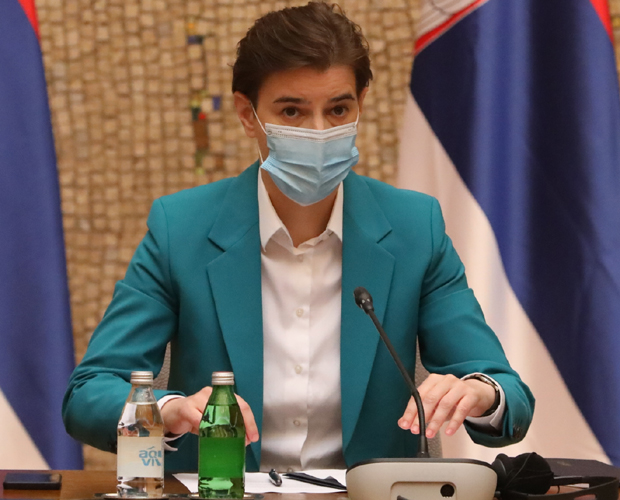 Премијерка Брнабић о поплавама: У 12 локалних самоуправа ванредна ситуација, Влада уз грађане, учиниће све да се што пре надокнади штета